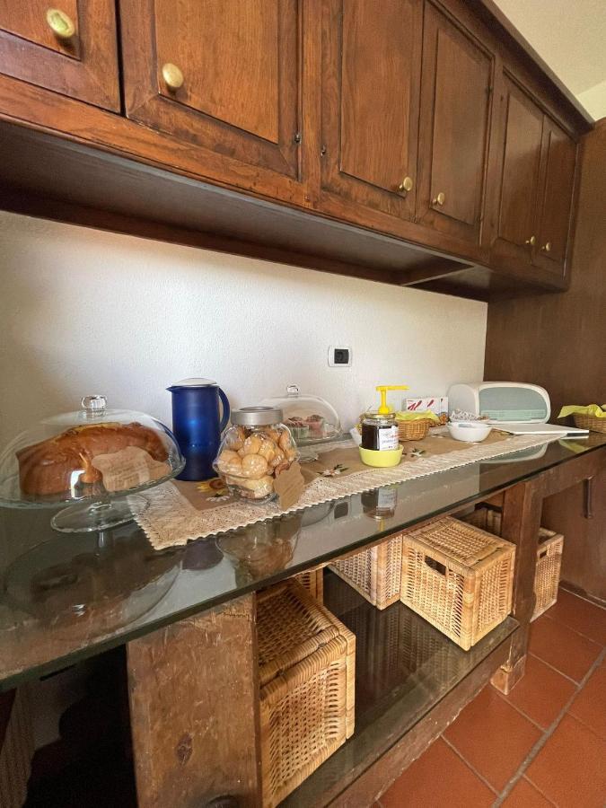 B&B Gli Ulivi Carlazzo Bagian luar foto