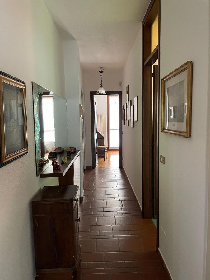 B&B Gli Ulivi Carlazzo Bagian luar foto